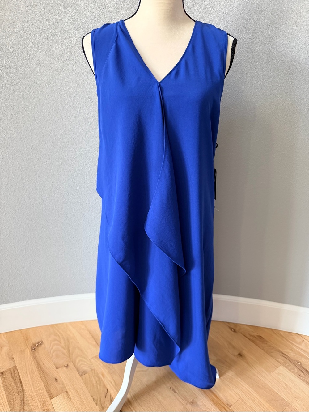 NWT Adrianna Papell Royal Blue Draped Asymmetrical V-Neck Dress - Size 6 - Picture 2 of 11